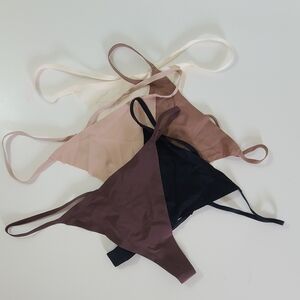 Set Of No Show Thongs